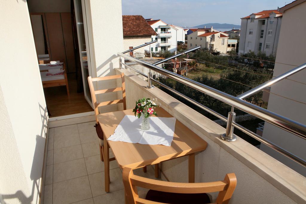 Apartments Villa Karlo Kaštela Eksteriør billede