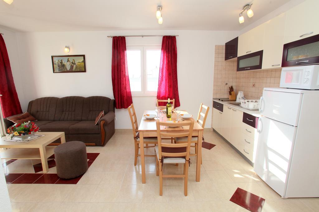 Apartments Villa Karlo Kaštela Eksteriør billede